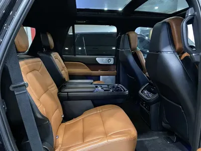 Lincoln Navigator