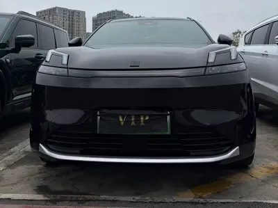 Lynk & Co 08 EM-P