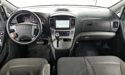 Hyundai Starex