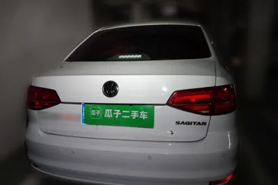 Volkswagen Sagitar