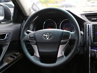 Toyota Reiz