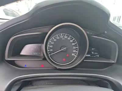 Mazda 3 Axela