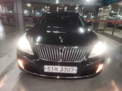 Hyundai Equus