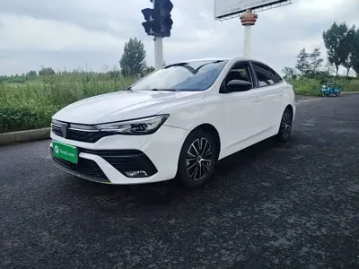 Roewe i5