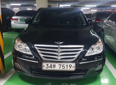 Hyundai Genesis