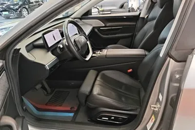 Xpeng P7
