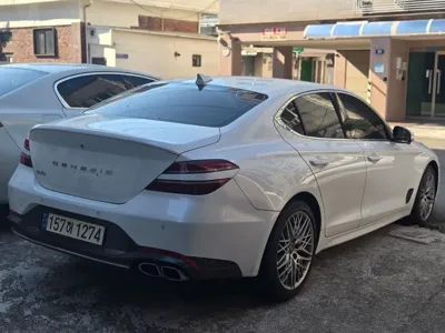 Genesis G70