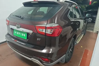 BYD S7
