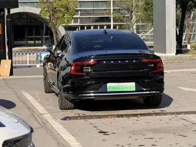 Volvo S90 PHEV