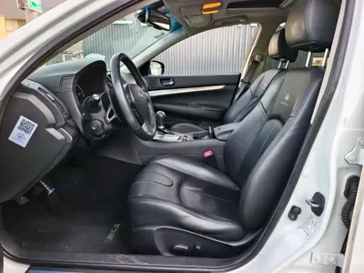 Infiniti G