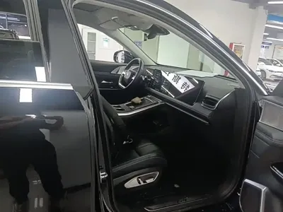 Xpeng G9