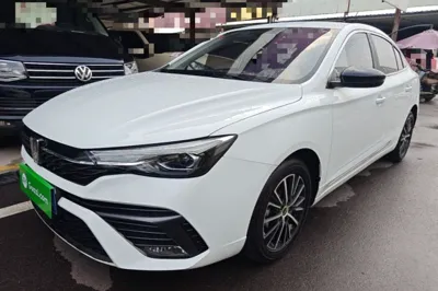Roewe i5
