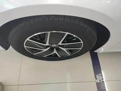 BYD Qin L