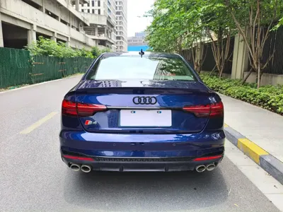 Audi S4