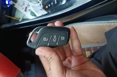 Roewe i5