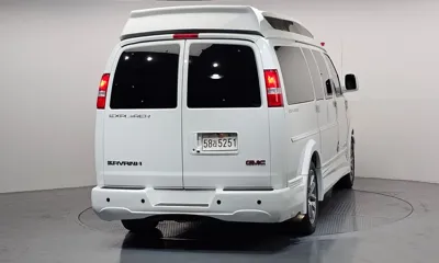 GMC Savana