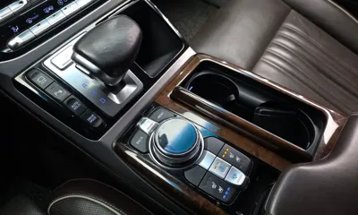Genesis EQ900