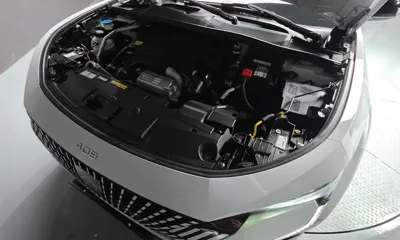 Peugeot 408