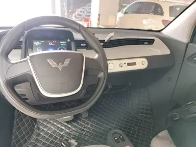 Wuling MINIEV