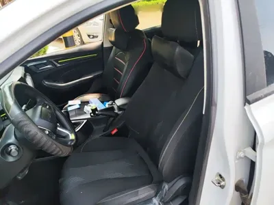 Roewe i5
