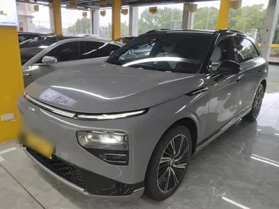 Xpeng G9