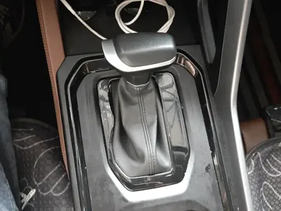 Geely Vision X6