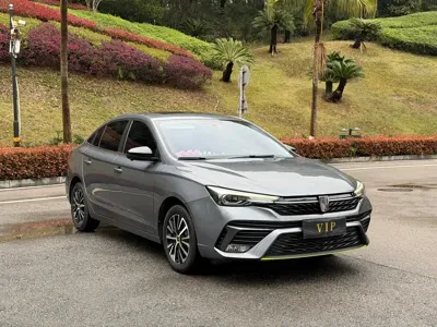 Roewe i5