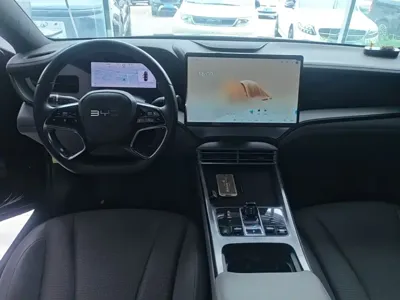 BYD Seal 07 DM-i