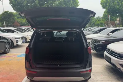 Hyundai Custo