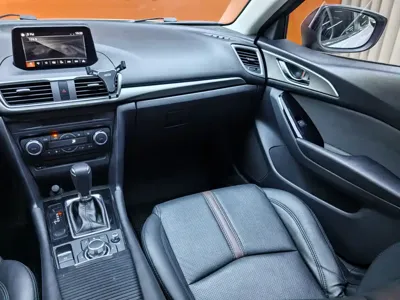 Mazda 3 Axela