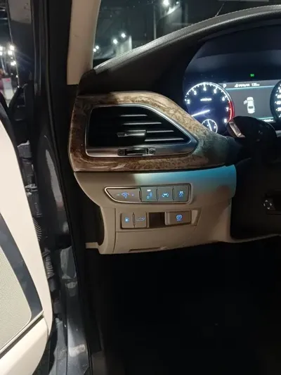 Genesis EQ900