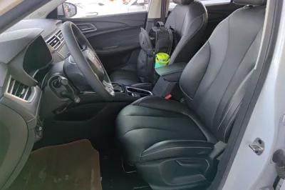 Roewe i5