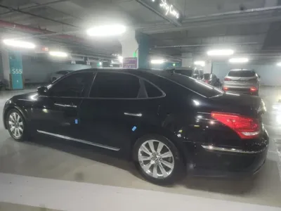 Hyundai Equus