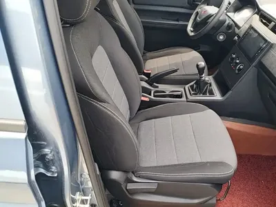 Wuling Hongguang Plus