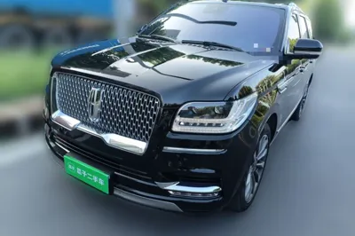 Lincoln Navigator