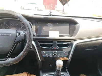 Venucia T90