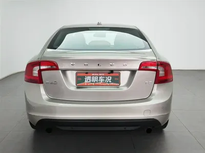 Volvo S60 (Import)