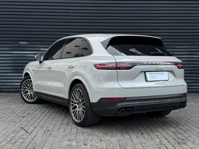 Porsche Cayenne Hybrid