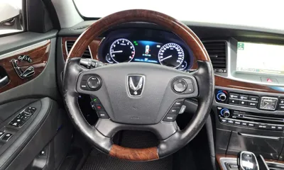 Hyundai Equus