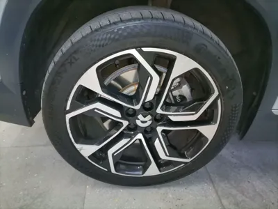 Nio ES8