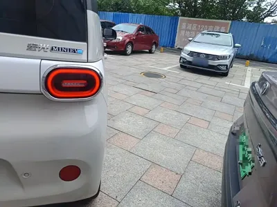 Wuling MINIEV