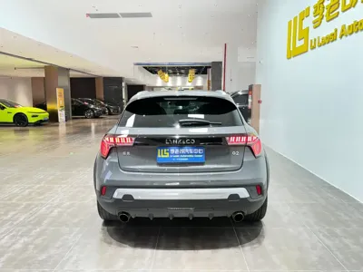 Lynk & Co 02