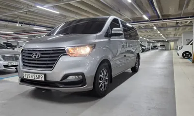 Hyundai Starex
