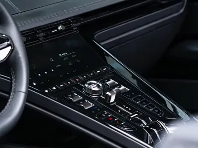 Aston Martin DB12