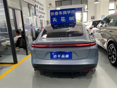 Nio ET5