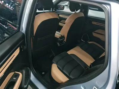 Geely ICON