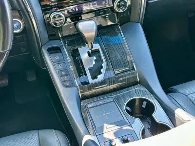 Lexus LM