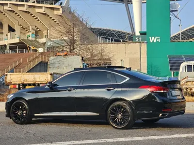 Hyundai Genesis