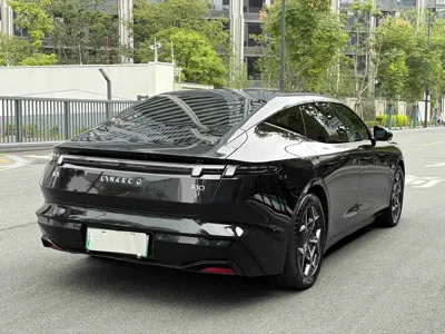 Lynk & Co Z10