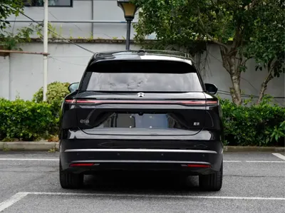 Nio ES8